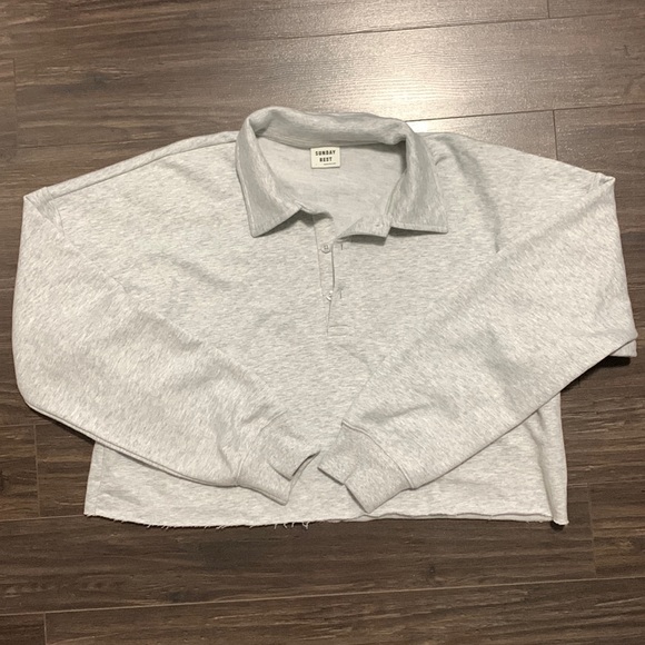 Sunday Best Sweaters - Sunday Beat Large grey collared cropped sweater